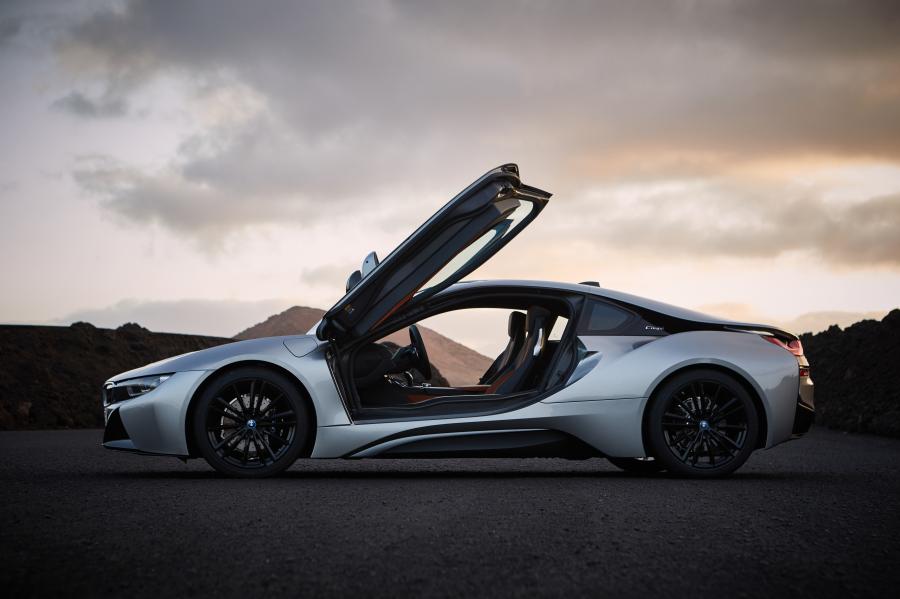  BMW i8 Coupe (I12) 2018 года  (WW) (фото 15 из 25)